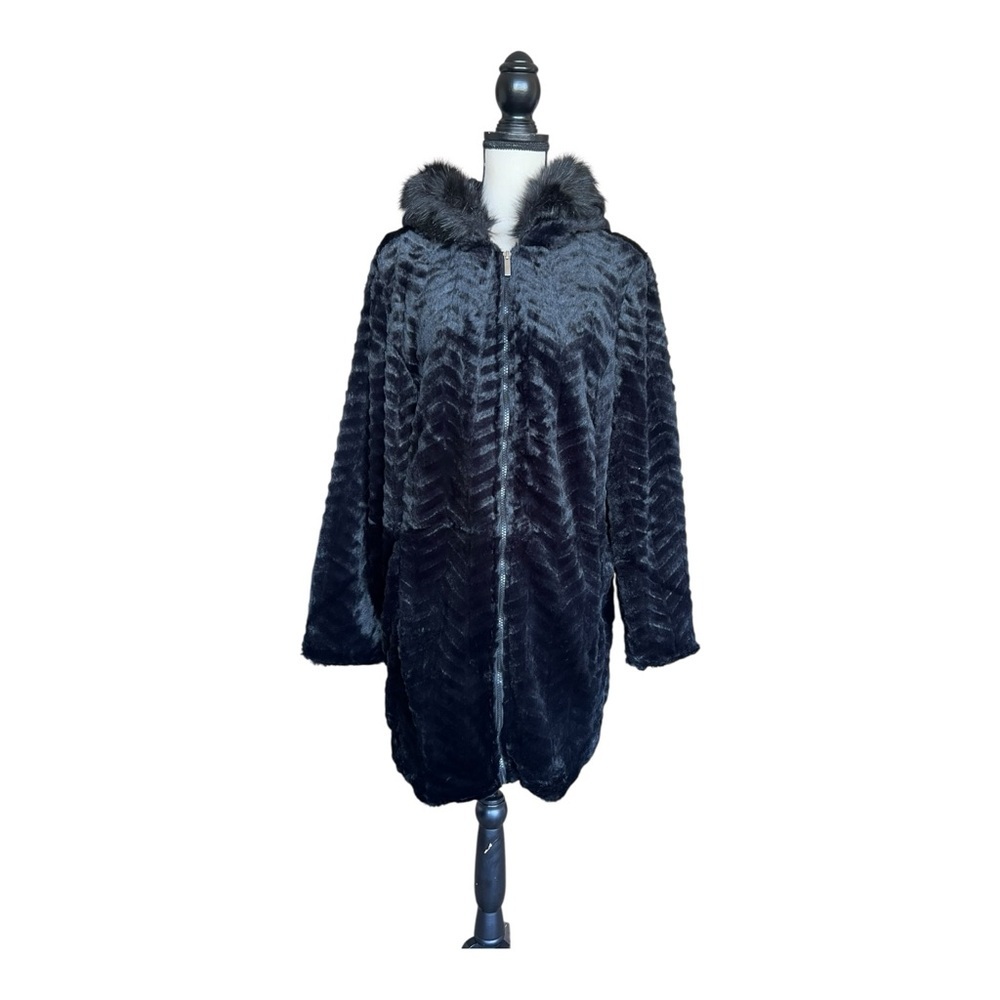 Avenue Black Faux Fur Coat with A Hood Size 18/20 - Picture 4 of 10